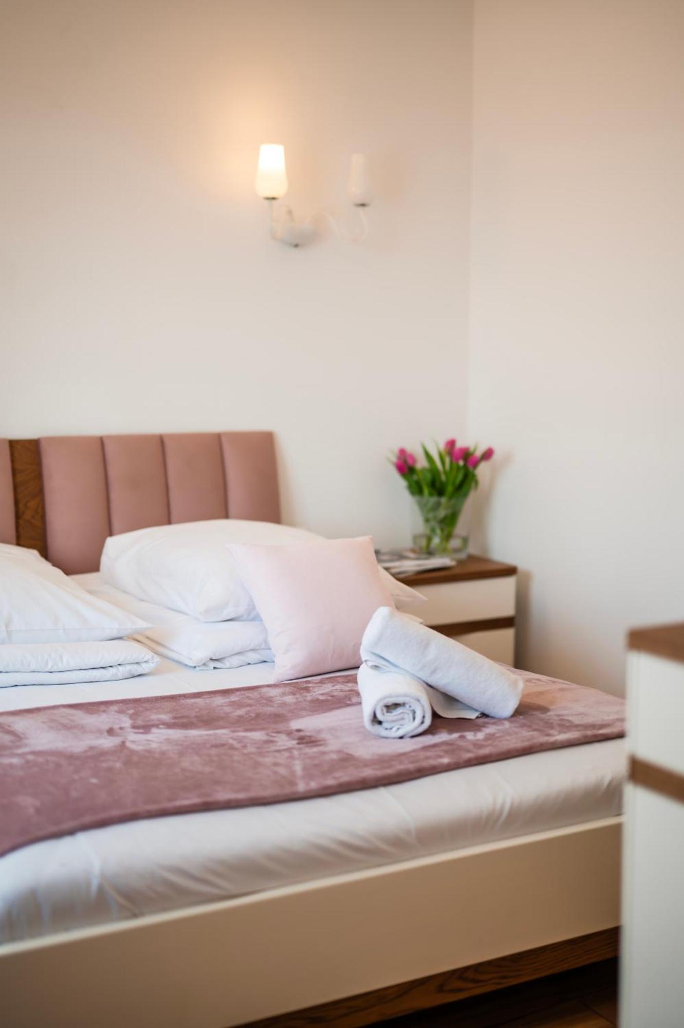 Florencja Parking Gratis Moxy Te&Am Cracow Красков Екстериор снимка